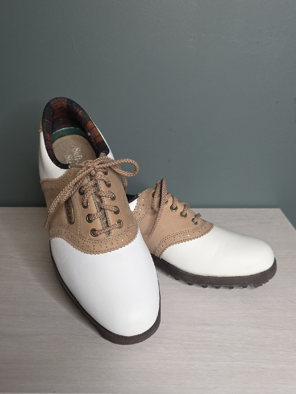 Footjoy Two-Tone Saddle Oxfords in White and Tan Golf Shoes 6.5